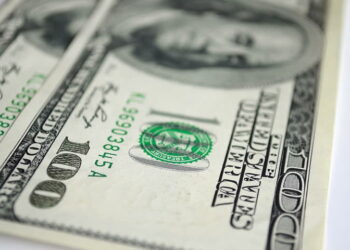 Federal Versus Private Student Loans Explained