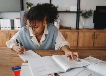 Rapidly Paying Off Student Debt: Smart Strategies